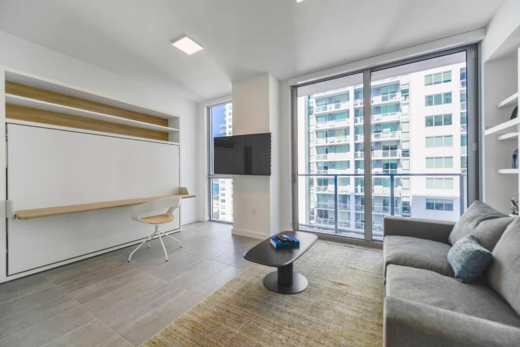 Wonderful Studio Apartment With Great Views And Pool Miami Exterior foto